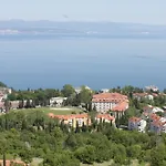 With A Swimming Pool Lovran, Opatija - 7694 Apartamento Lovran