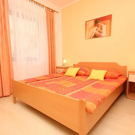 With A Swimming Pool Lovran, Opatija - 7694 Apartamento *