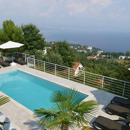 With A Swimming Pool Lovran, Opatija - 7694 アパート ロヴラン