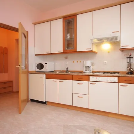 With A Swimming Pool Lovran, Opatija - 7694 * ロヴラン