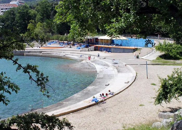 With A Swimming Pool Lovran, Opatija - 7694 ロヴラン