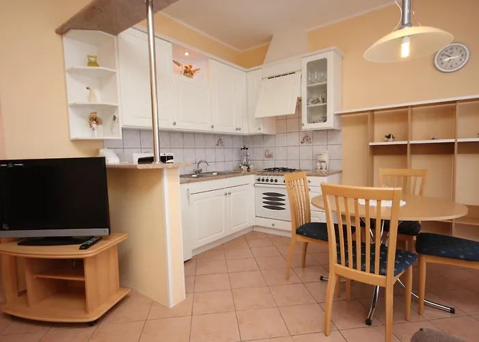 With A Swimming Pool Lovran, Opatija - 7694 * ロヴラン