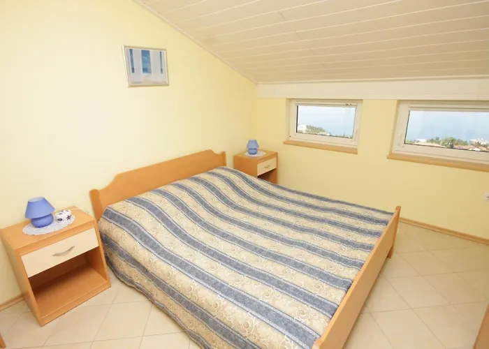 With A Swimming Pool Lovran, Opatija - 7694 アパート *