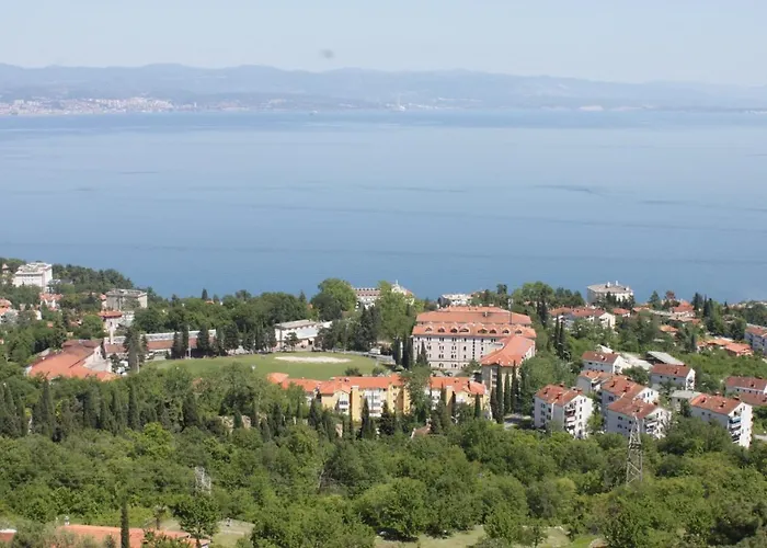 With A Swimming Pool Lovran, Opatija - 7694 アパート ロヴラン